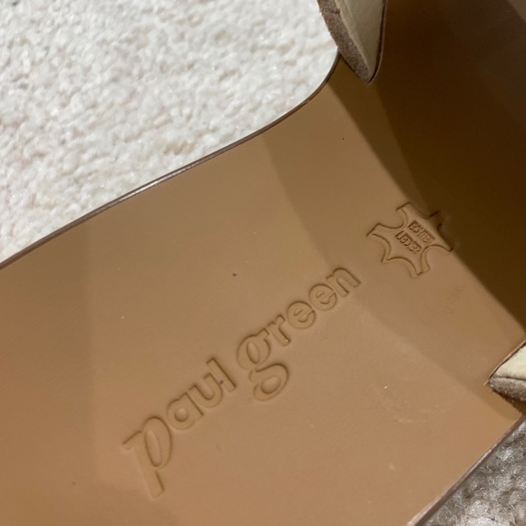 🚫SOLD🚫 Paul Green ruffle wedge sandal - Picture 4 of 4